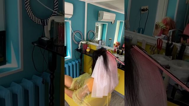 Шатуш и Балаяж на кудрявых волосах 5 уровня тона