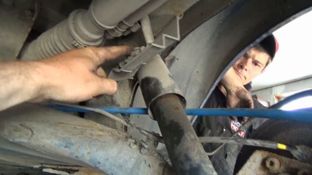 RENAULT SCENIC 2 как заменить заднюю балку.mp4 смотреть онлайн