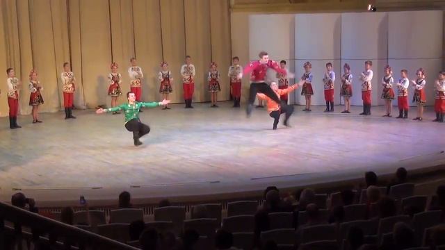 раз калинка два калинка три куста калиновых... смотреть онлайн