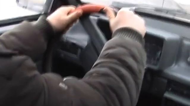 Работа руками на рулевом колесе автомобиля. Уроки инструктора avto-school.by смотреть онлайн