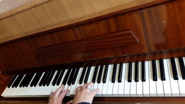 Ով սիրուն, սիրուն / Ov Sirun Sirun/ Piano смотреть онлайн