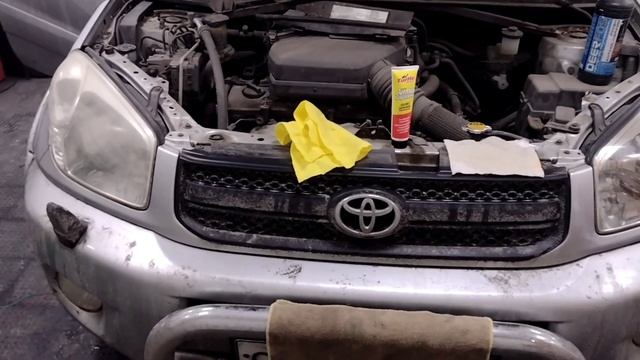 Удаляем рыжики, паяем пластик Тойота, полируем фары, разбираем мотор Нива или один день в гараже. смотреть онлайн