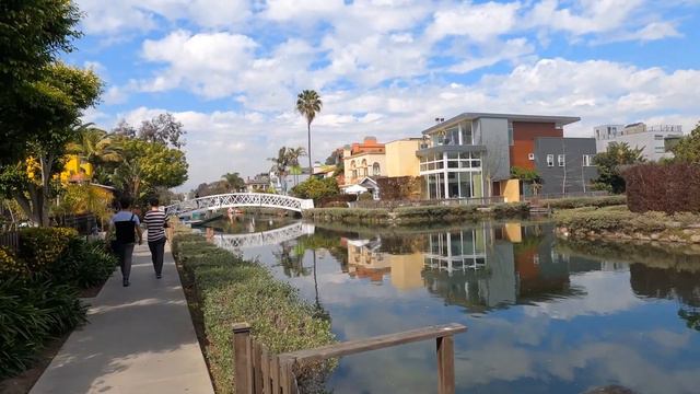 #жизньвамерике #travel #LosAngeles Путешествие в LOS ANGELES. VENICE BEACH & VENICE CANALS.