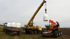 УХ-ТЫ!!! Вот это АППАРАТ! Новое пополнение в хозяйстве ТУМАН 2. Разбрасываем минеральное удобрение!