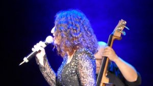 "Кони привередливые" Песню В.Высоцкого исполняет Алла Рид.