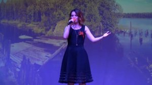 гляжу в озёра синие