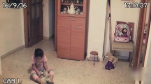 Странные существа снятые на видео. ЖУТКАЯ КУКЛА ДВИГАЕТСЯ!