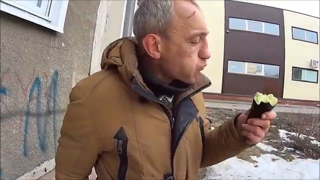 На что готов мужик ради 300 руб \ 2 баклажана \ 2 бутылки кефира смотреть онлайн