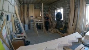 Лестница с забежными ступенями 90 градусов.