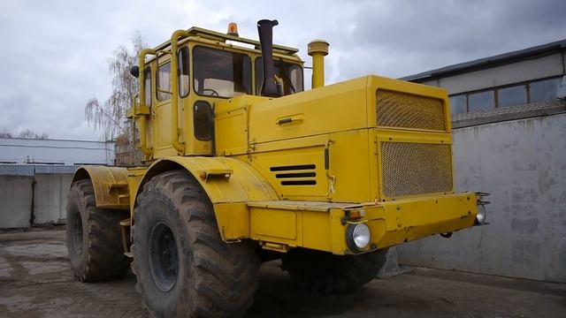 Привезли 2 трактора Кировец К-701 из Атнинского района и Марий Эл смотреть онлайн