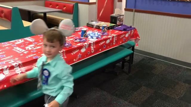 ВЛОГ Мишарику 4! С днём рождения. Сказка для детей. Happy birthday Misharik.