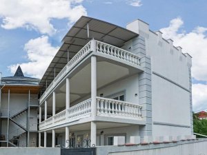 Мини-отели Судака недалеко от моря. Отдых в Судаке гостиницы бронирование. «Джеваль» ГОСТЕВОЙ ДОМ