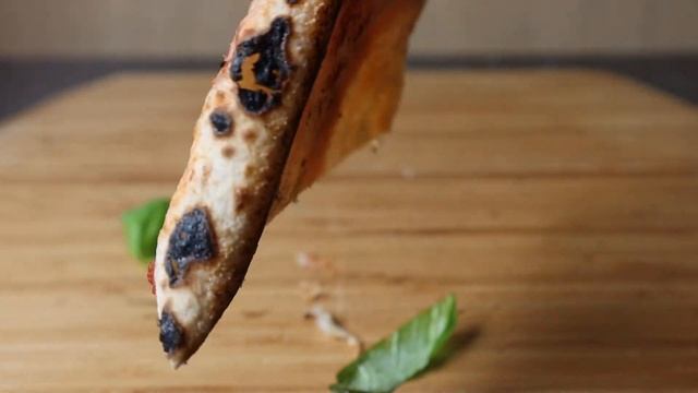 How To Cook an Ooni Koda Mozzarella Pizza from Start to Finish смотреть онлайн