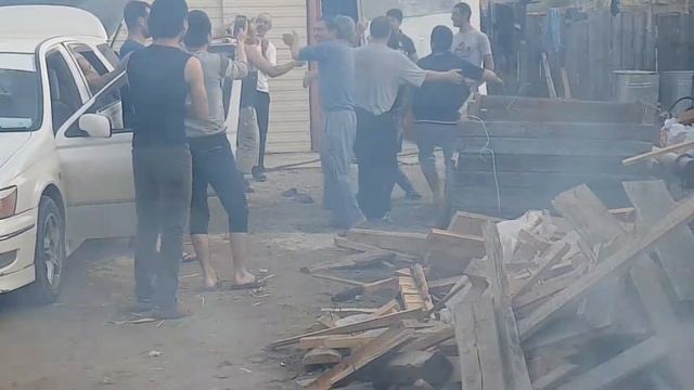 Узбеки и Армяни день строителя 2017г смотреть онлайн