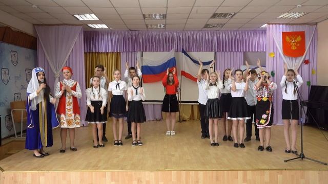 Элжур ялта 6. Ялтинская школа 1. МБОУ Ялтинская средняя школа-коллегиум 1 Ялта. Первая школа Ялта. Школа коллегиум