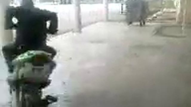 Dinamik vs Aerox.3gp смотреть онлайн