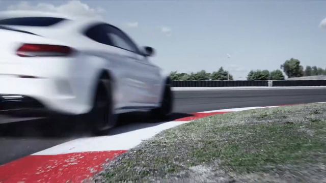 Mercedes AMG C63 S Coupe 2019 - 0-100 : 3.9 Second смотреть онлайн