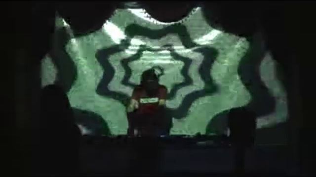 breaks some noise - Клещ смотреть онлайн