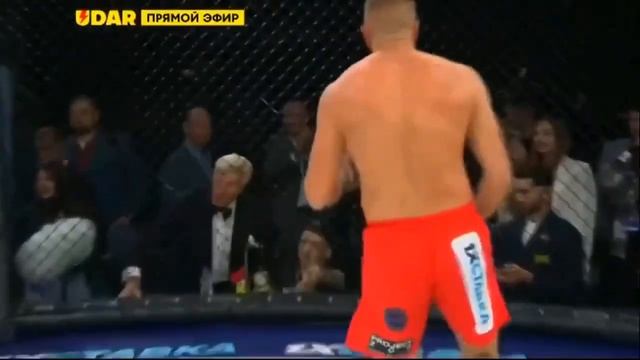 ? 198-килограммового Зулузиньо несколько минут не могли ни поднять, ни сдвинуть... смотреть онлайн