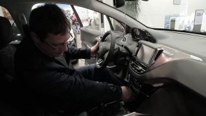 Тест драйв Пежо 2008 2015. Видео обзор Peugeot 2008