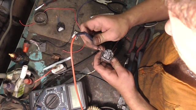 Как вытащить фишки из разъема японских автомобилей смотреть онлайн