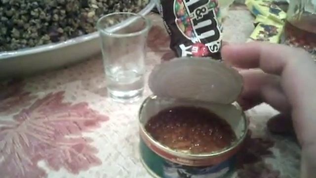 ТРЕШ | Как бабушка открыла банку КРАСНОЙ ИКРЫ!;) смотреть онлайн