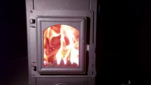 Blist Ekonomik Lux- самая бюджетная печь-камин, футерованная шамотом. Посмотрим как она горит?