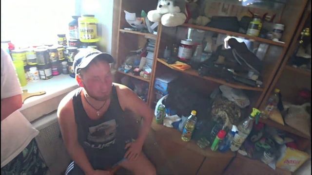 Как в ОБЩАГЕ.Когда у СОСЕДА Погас СВЕТ Надежда Готовит ЩИ с Курицей и Капустой.