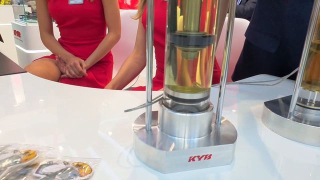 Работа Газомаслянного и газового амортизатора KYB