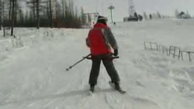 Горные лыжи и сноуборд фристайл.