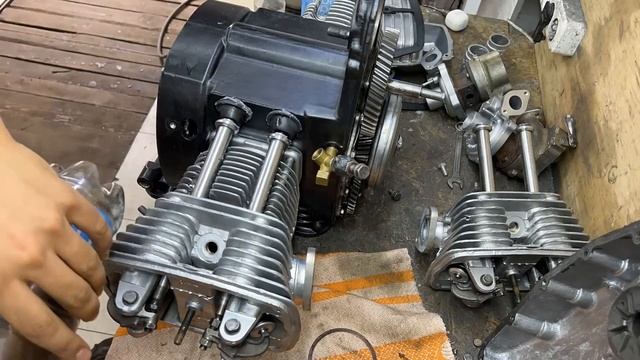 Twin Turbo 1970s motorcycle Engine Full Build and First Run