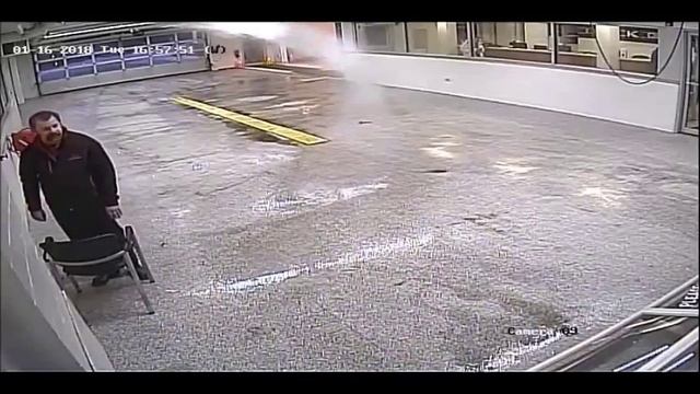 Drive isle door breaking and water spraying Brian Jan2018 смотреть онлайн
