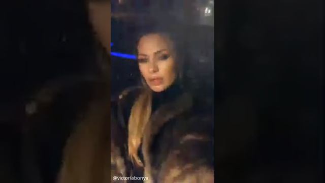 Виктория Боня вернулась в Москву 07.02.2018 | Прямая Инстаграция смотреть онлайн