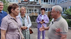 Мэр Братска Сергей Серебренников проверил ход капитального ремонта здания Центральной городской биб