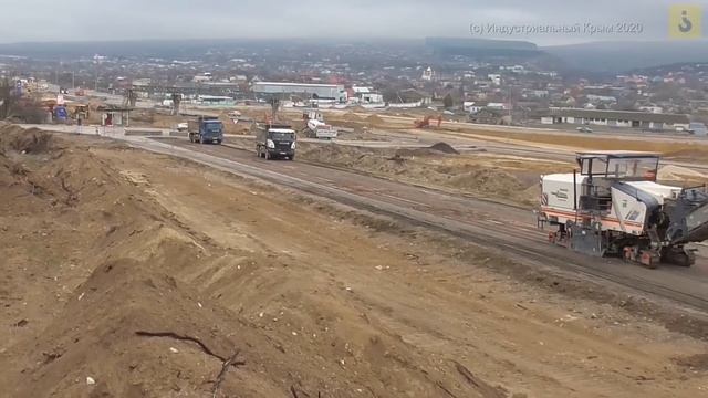 Трасса Орловка-Бахчисарай. Работы на перекрытом участке. смотреть онлайн