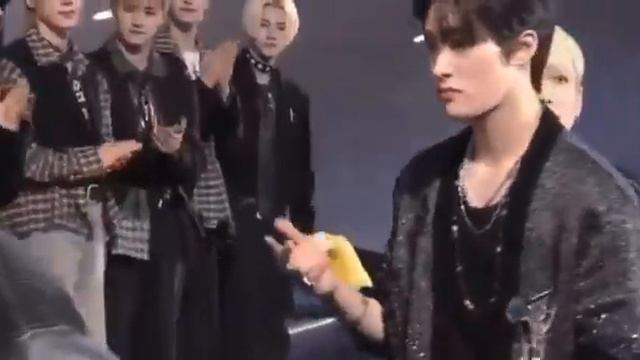 ATEEZ wins Top Global Performer at Hanteo Music Awards смотреть онлайн