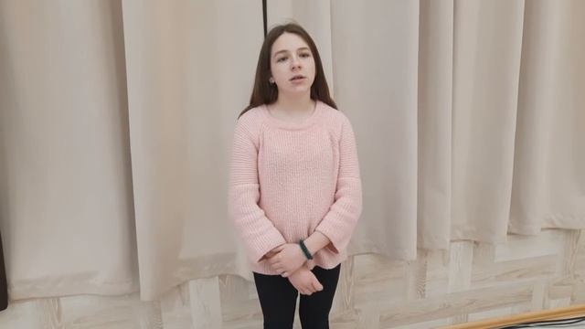 Ушакова Анна - "Плачет метель, как цыганская скрипка..." #страначитающая#читаемесенина