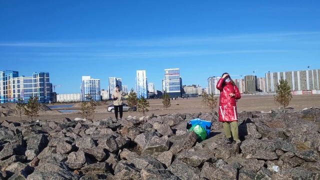 Балтийское море на Васильевском острове Спб, намывные грунты май 2021 смотреть онлайн