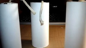 Как сделать С4-бичовку, сочель в картоне из игры рааааст!!!!