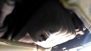 Как приподнять автомобиль для замены масла