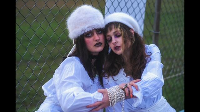 Can you shoot quality photos with an old camera? Using the Fujifilm XT1 in 2024 - last shoot of 202 смотреть онлайн