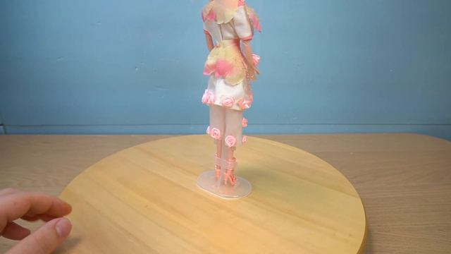 Фата из занавески Переделка кукол на минималках смотреть онлайн