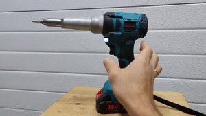 Заклёпочник аккумуляторный