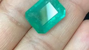 Изумруд из Замбии 10,80 карата