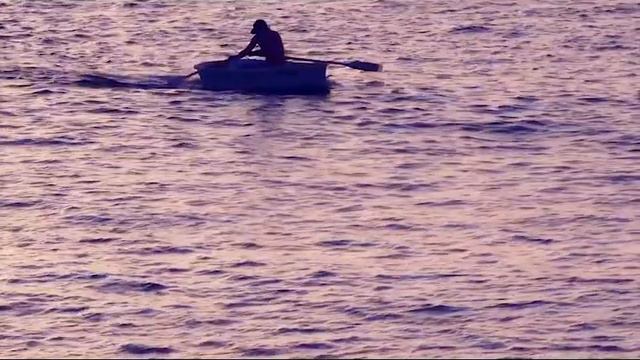 "Человечек" (Не плачь и не ной!) смотреть онлайн