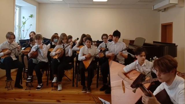 Оркестр русских народных инструментов МБУ ДО "ДМШ №10" В.Андреев "Светит месяц" смотреть онлайн