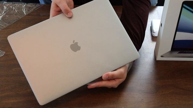 Unboxing Apple MacBook Pro 16 Display with Touch Bar Intel Core i9 16GB AMD Radeon Pro 5500M 1TB SS смотреть онлайн