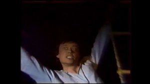 Николай Караченцов «СМЕЙСЯ, ПАЯЦ!» (музыка Владимира Быстрякова, стихи Александра Вратарёва)