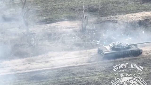 ??Уникальные кадры ближнего боя: рикошет гранатометного выстрела ВСУ от нашего танка