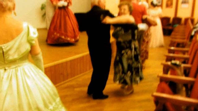 ТАНГО В "НИКОЛЬСКОМ ПАРКЕ" ... ТАНЦУЮТ ВСЕ! смотреть онлайн